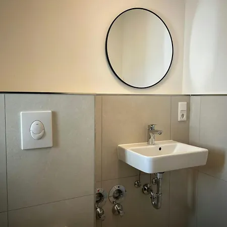 公寓 And Spacious For 5 威斯巴登